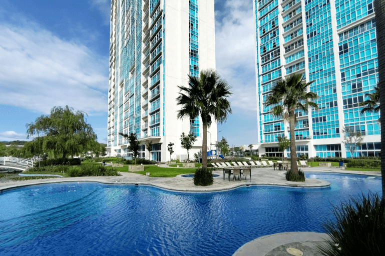 Alberca residencial mantenida con productos Saffani Piscinas